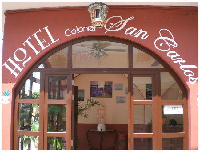 Hotel Colonial San Carlos Cancun Bagian luar foto